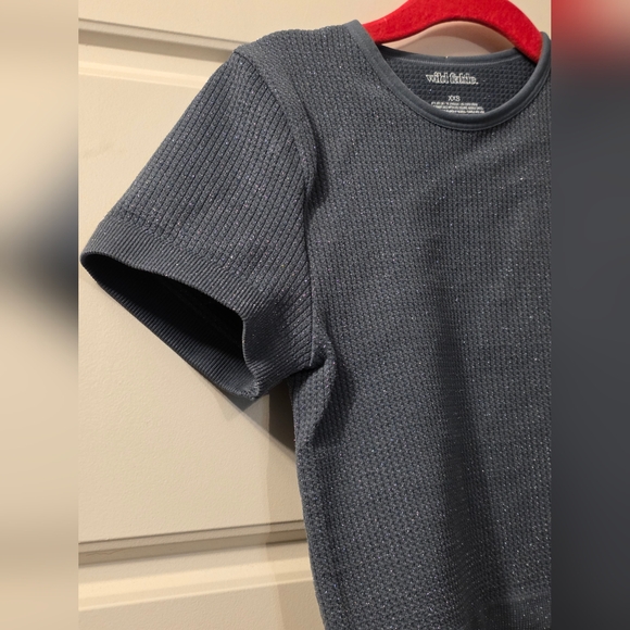 NWT XXS Girls Cropped Thermal Tee With Sparkles - Picture 3 of 4